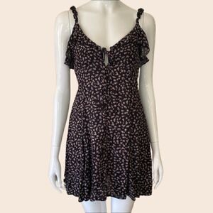 Urban Outfitters Dress Forum Black Mini Daisy Print Ditsy Dress Size Small